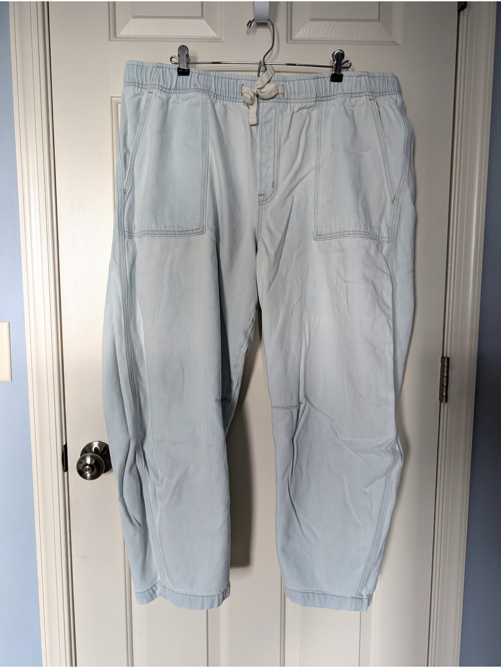 Gap super soft pull-on barrel jeans light wash